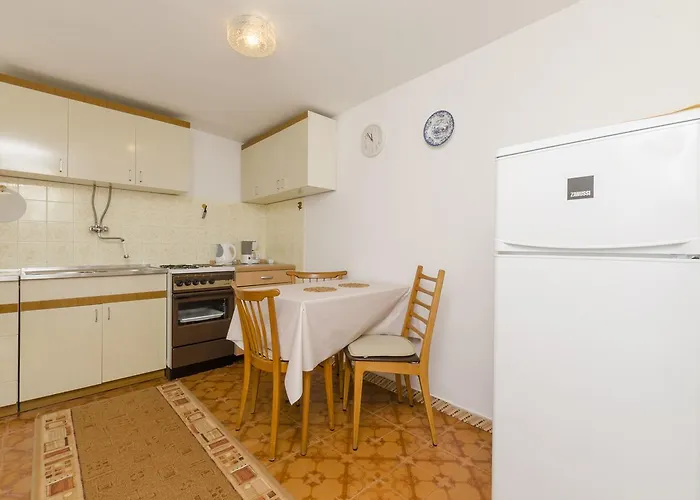 Appartement Visnja Primošten